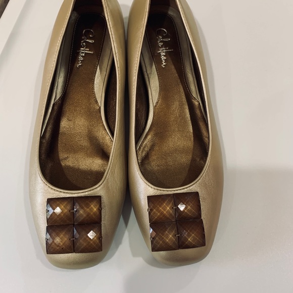 Shoes - Picture 2 of 5